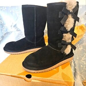 Koolaburra by UGG Victoria Tall Boot size women’s 7 preowned